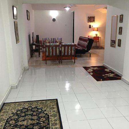 Rb Double Storey Bandar Tasik Selatan Homestay Kuala Lumpur Exterior foto