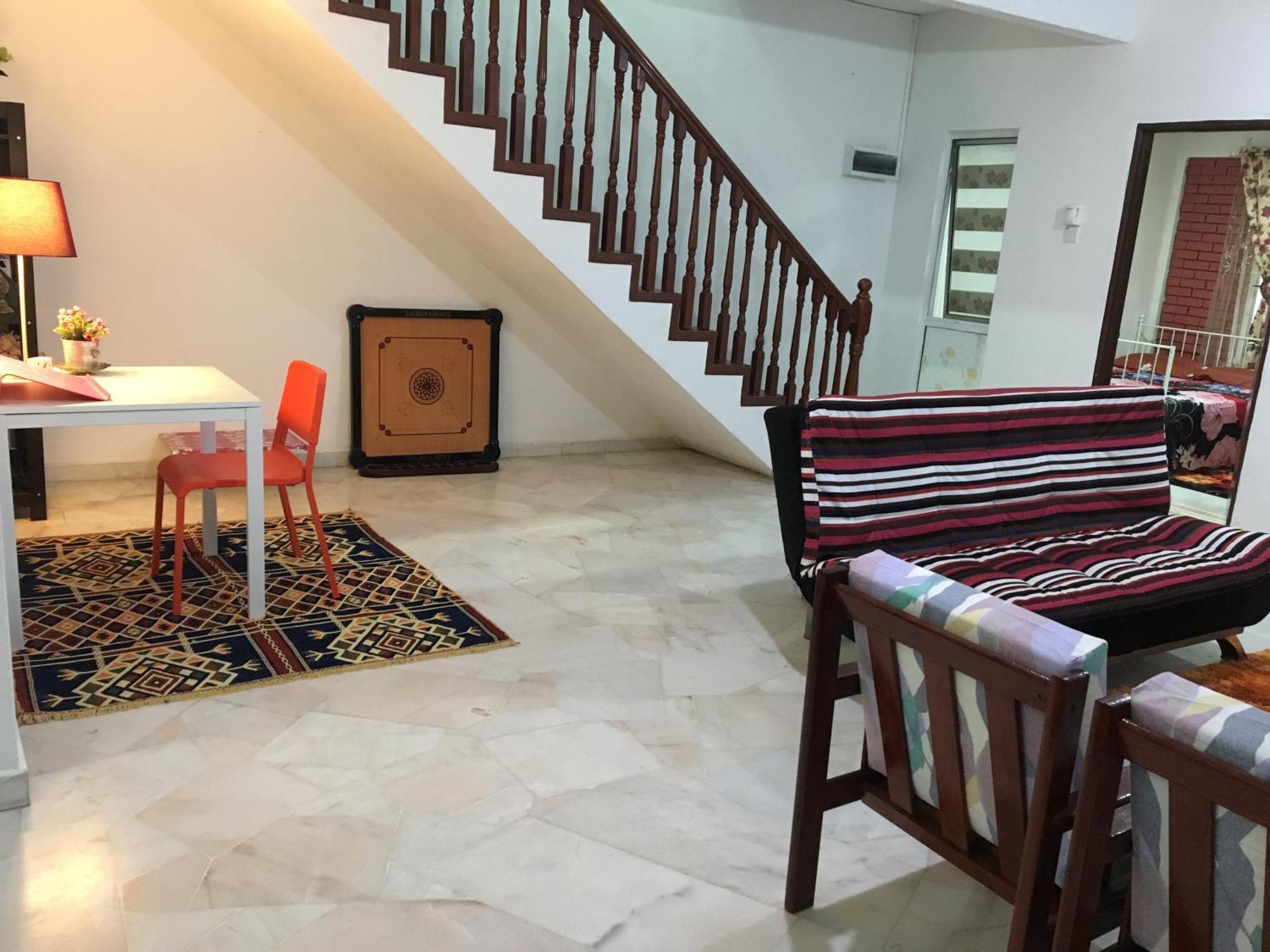 Rb Double Storey Bandar Tasik Selatan Homestay Kuala Lumpur Exterior foto