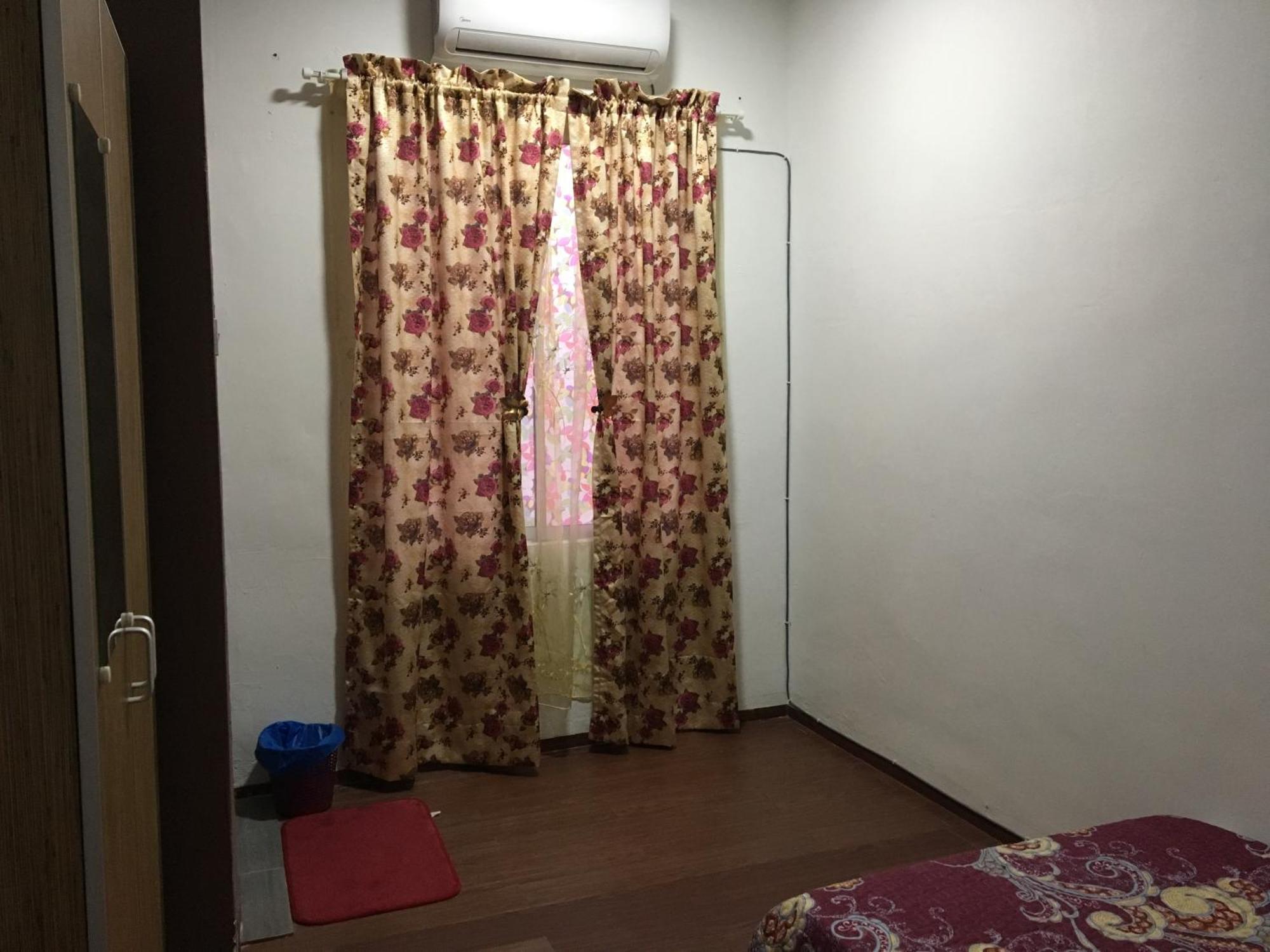 Rb Double Storey Bandar Tasik Selatan Homestay Kuala Lumpur Exterior foto
